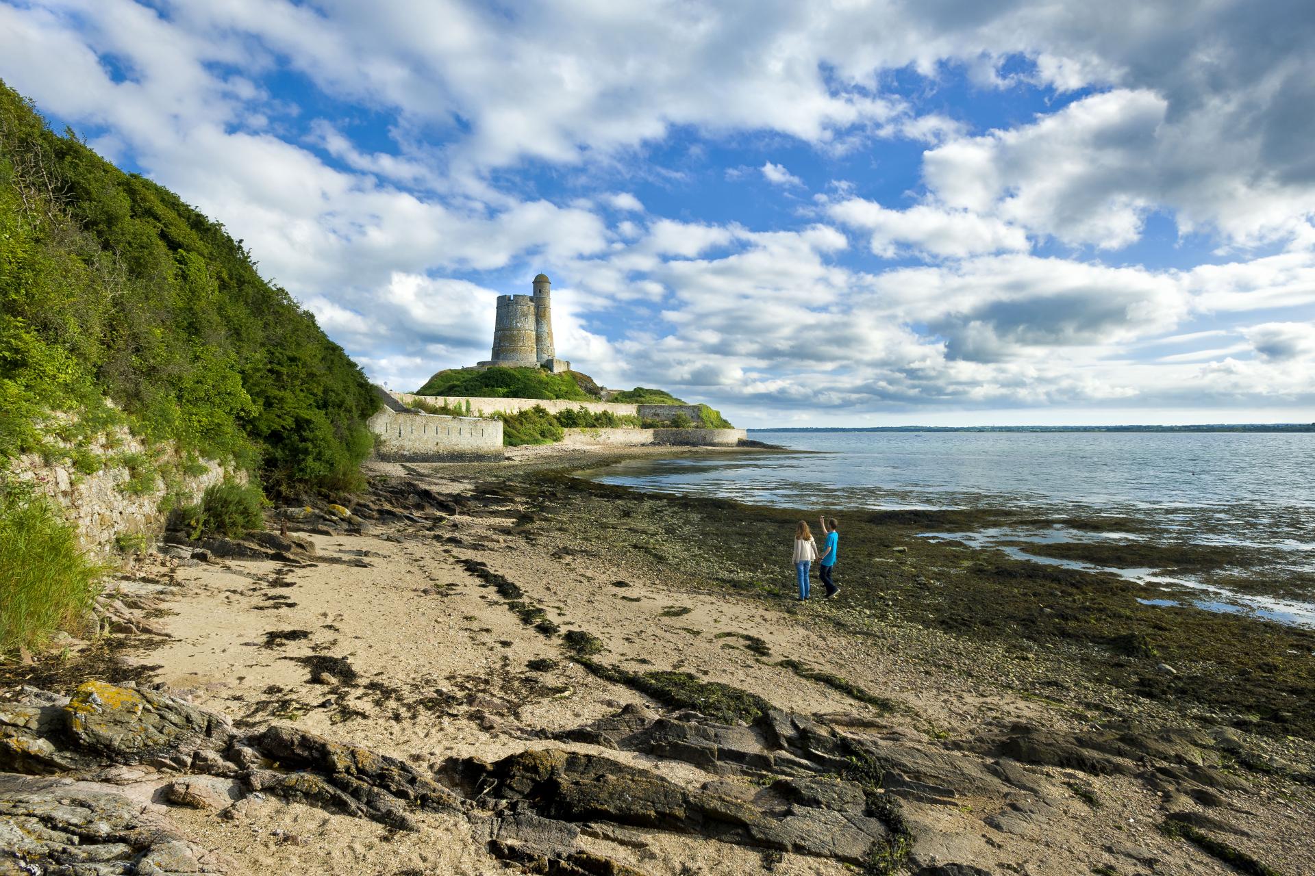 SAINT VAAST LA HOUGUE